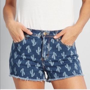 NWOT Modcloth Cactus Print Shorts size 8